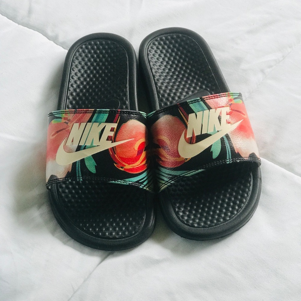 Nike slides